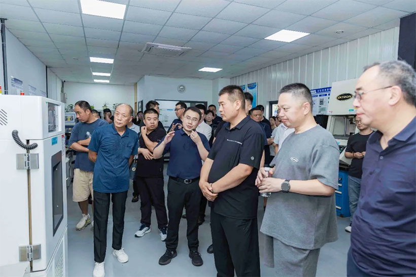 Joint hands with Venjong, Win the future together——2025 Kunshan Venjong ‘Golden Wheel Star’Elite Seminar successfully  held